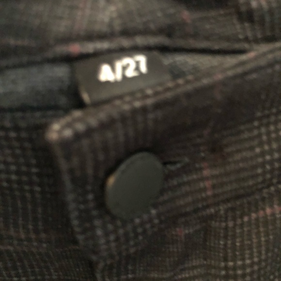 Women’s Pants - Picture 3 of 5